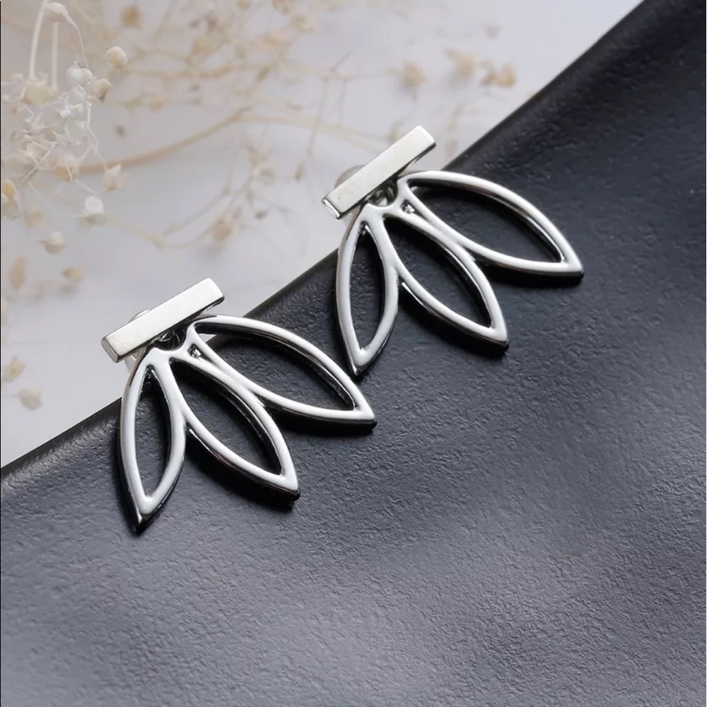 Lotus earrings silver bar LF jewelry